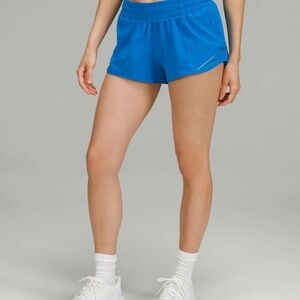 RARE Poolside Lululemon hotty hot shorts 2.5 inch!